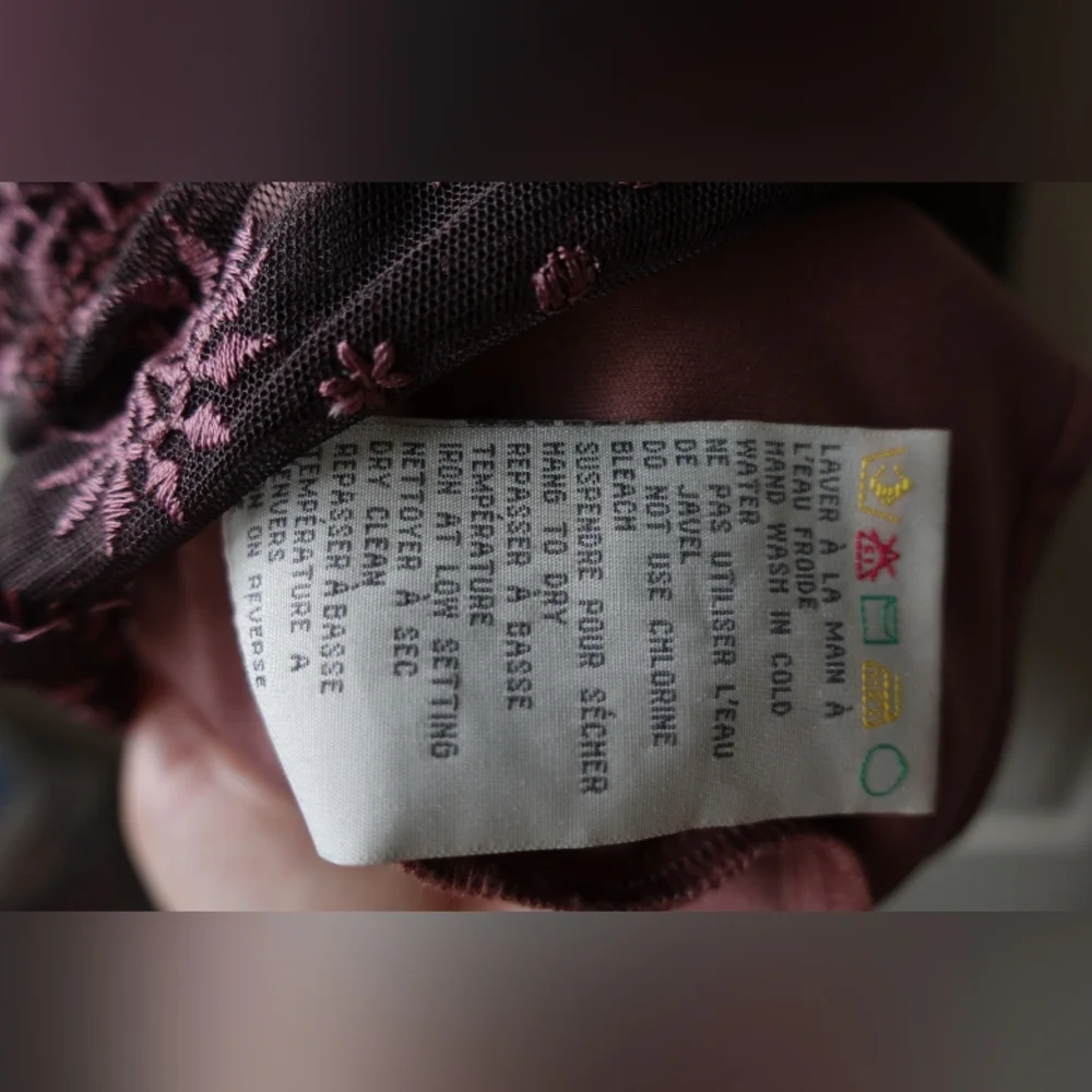 RW&CO. Y2k Sexy Lace Deep Plum V-Neck Midi Dress - Picture 8 of 13